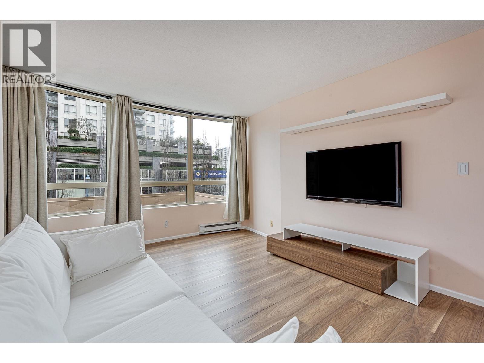 105 7995 Westminster Highway, Richmond, British Columbia  V6X 3Y5 - Photo 3 - R3085011