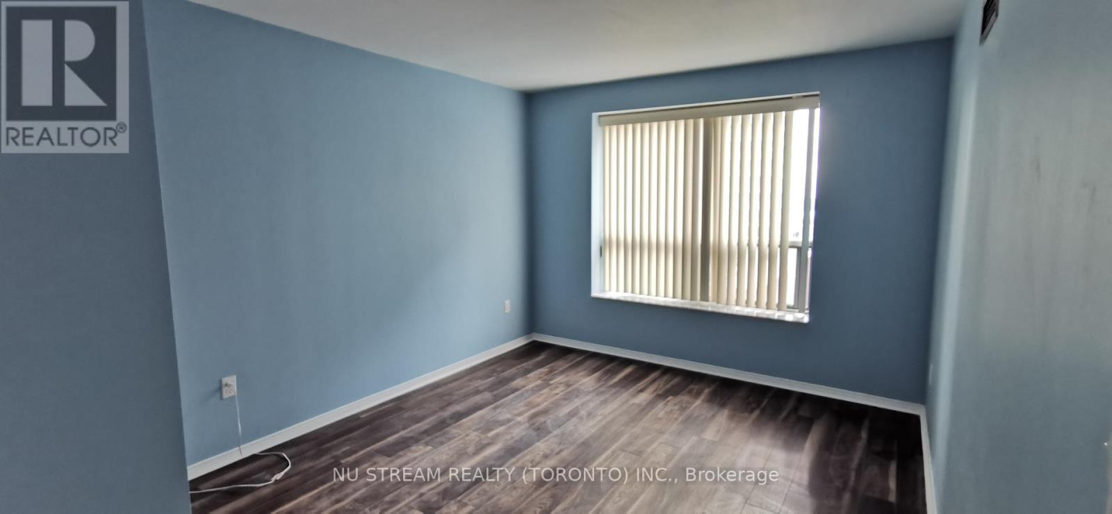 902 - 3 Pemberton Avenue, Toronto, Ontario  M2M 4M1 - Photo 3 - C12744560