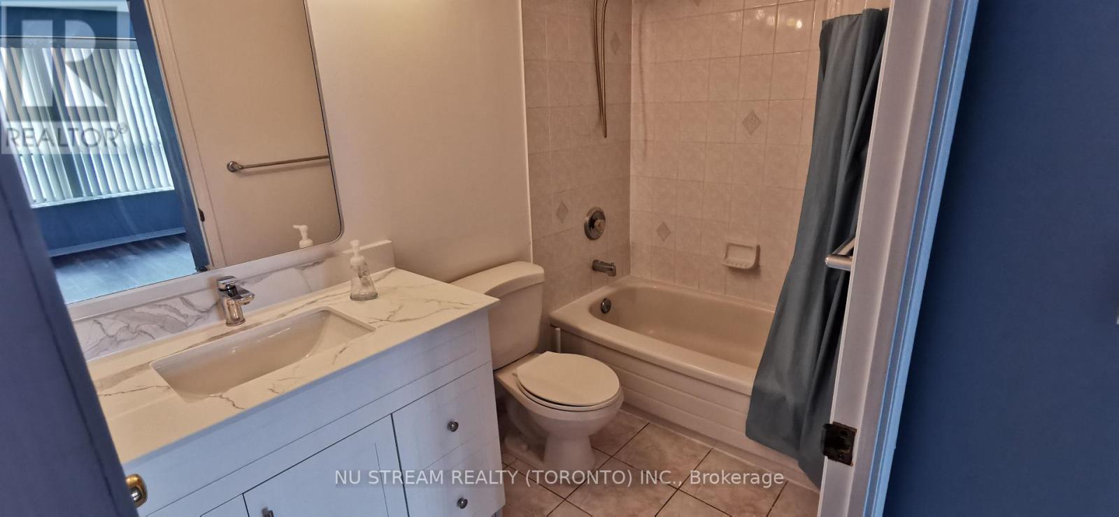 902 - 3 Pemberton Avenue, Toronto, Ontario  M2M 4M1 - Photo 5 - C12744560