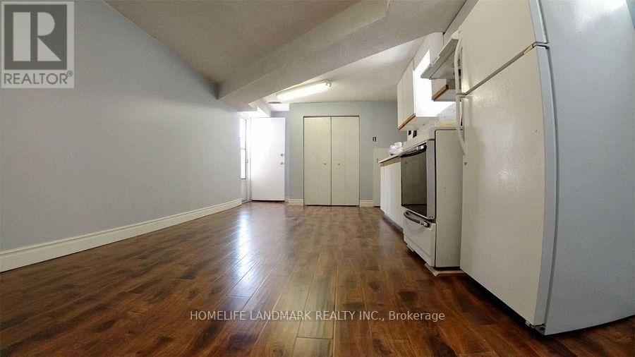 60 Mentor Boulevard, Toronto, Ontario  M2H 2N1 - Photo 7 - C12744566