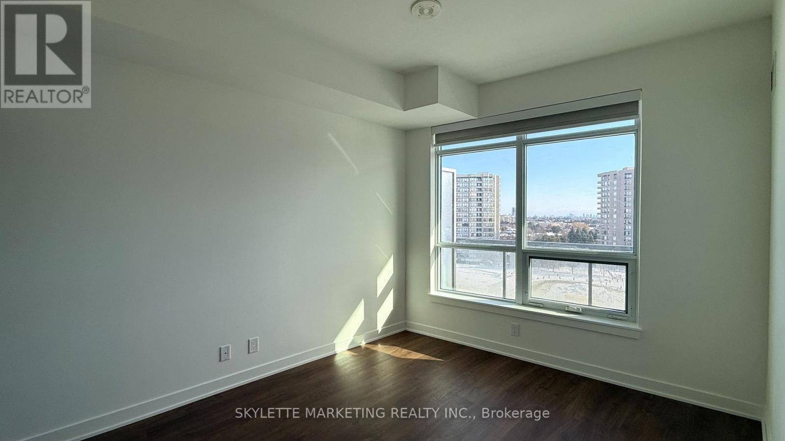 604 - 30 Upper Mall Way, Vaughan, Ontario  L4J 0L7 - Photo 14 - N12744556