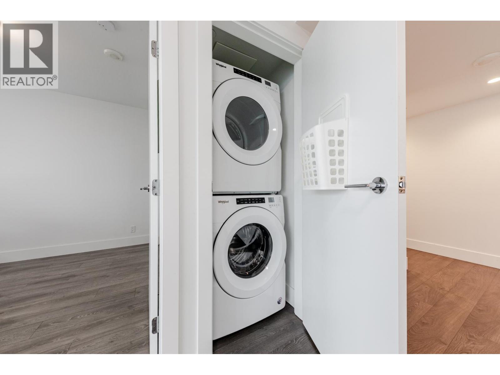 Listing Picture 10 of 32 : 1101 6900 PEARSON WAY, Richmond / 烈治文 - 魯藝地產 Yvonne Lu Group - MLS Medallion Club Member