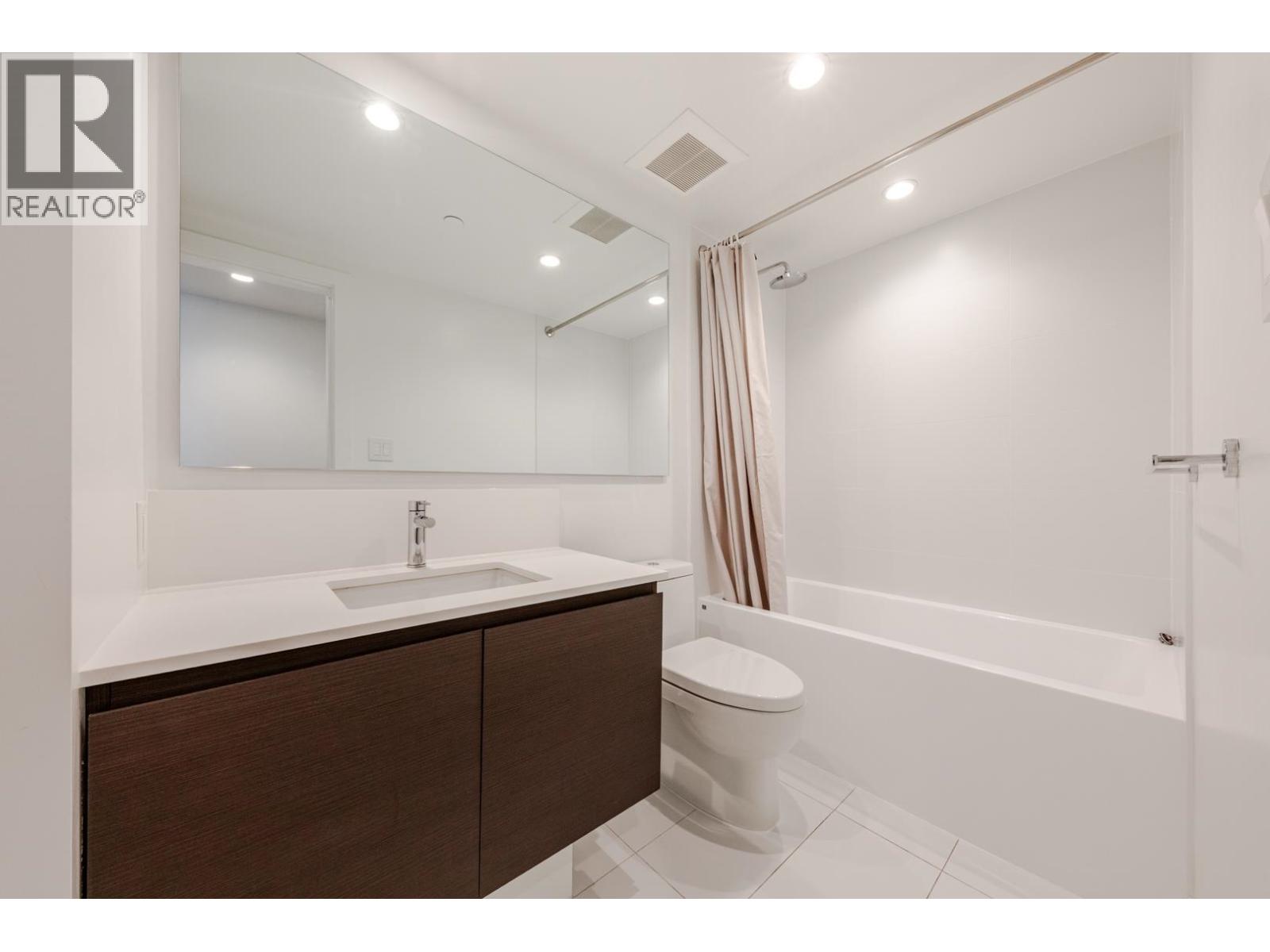 Listing Picture 11 of 32 : 1101 6900 PEARSON WAY, Richmond / 烈治文 - 魯藝地產 Yvonne Lu Group - MLS Medallion Club Member