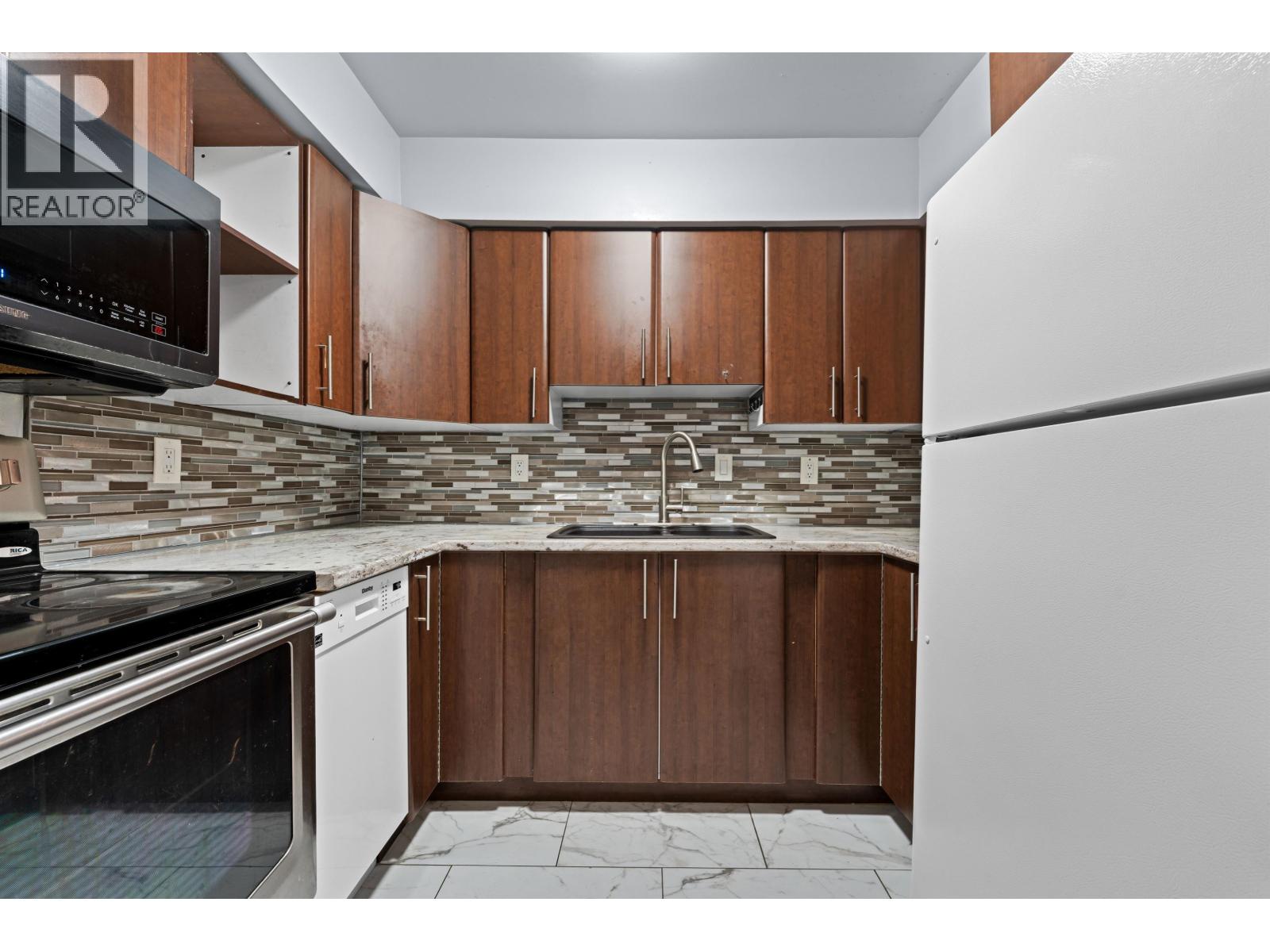 119 555 North Road, Coquitlam, British Columbia  V3J 1N8 - Photo 11 - R3072851