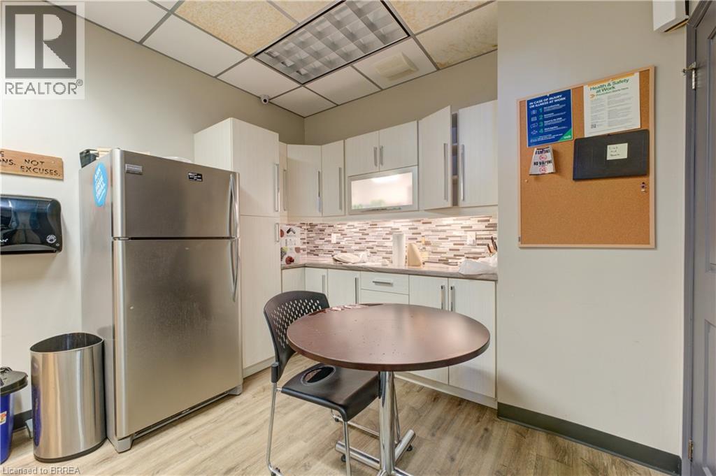 50 King George Road Unit# 3, Brantford, Ontario  N3R 5K7 - Photo 11 - 40766852