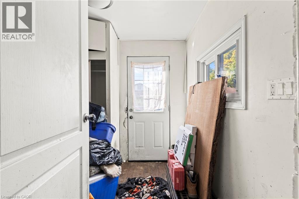 4541 Fourth Avenue, Niagara Falls, Ontario  L2E 4N5 - Photo 17 - 40766459