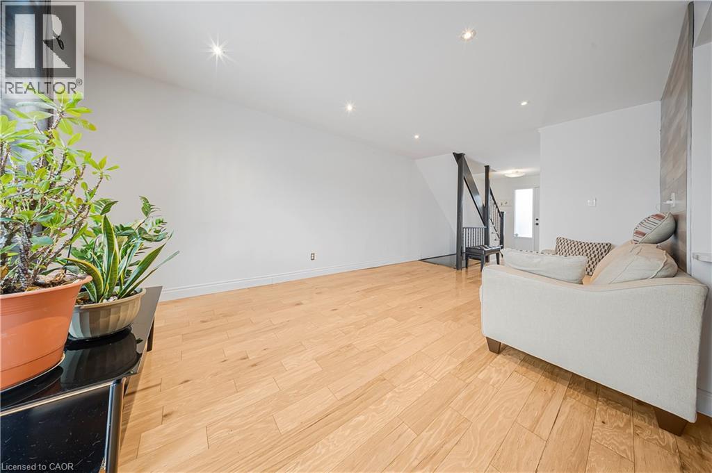 38 Hillbrook Crescent, Kitchener, Ontario  N2N 1J5 - Photo 6 - 40794889