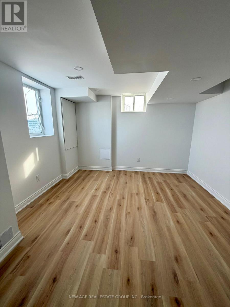 47 Mountain Heights Pl Place, Hamilton, Ontario  L8B 1X7 - Photo 16 - X12739584