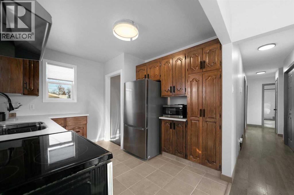 5214 53 Avenue, Camrose, Alberta  T4V 0Y7 - Photo 13 - A2279449