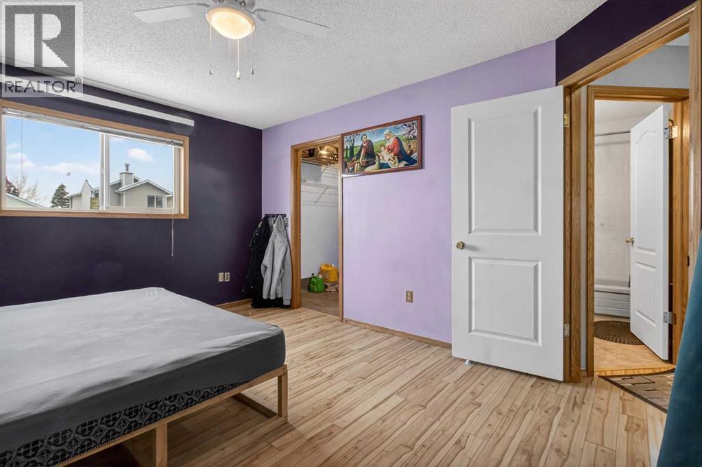 40 Erin Circle Se, Calgary, Alberta  T2B 3H9 - Photo 17 - A2273908