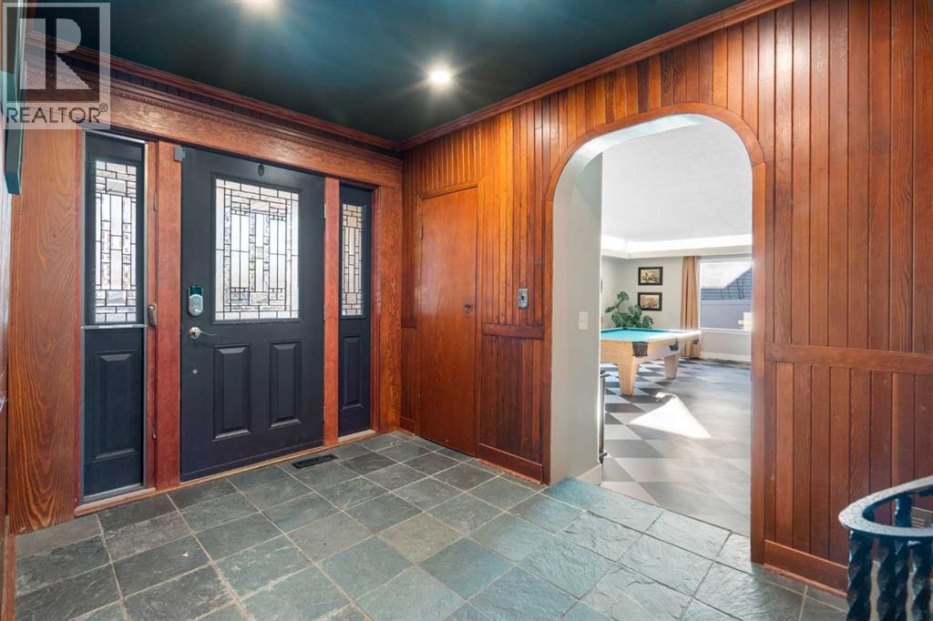 10507 Bradbury Drive Sw, Calgary, Alberta  T2W 1A7 - Photo 3 - A2280981