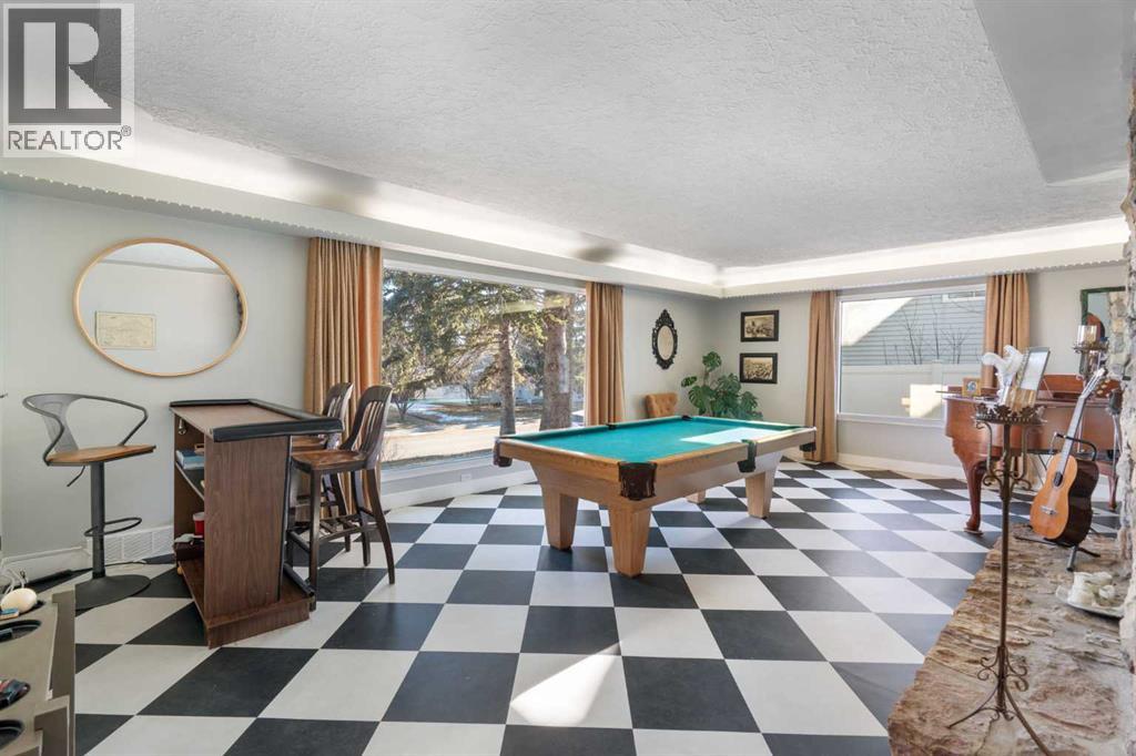 10507 Bradbury Drive Sw, Calgary, Alberta  T2W 1A7 - Photo 4 - A2280981