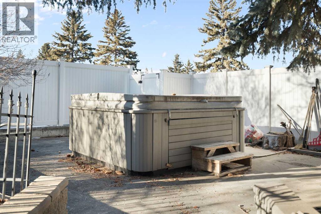 10507 Bradbury Drive Sw, Calgary, Alberta  T2W 1A7 - Photo 40 - A2280981