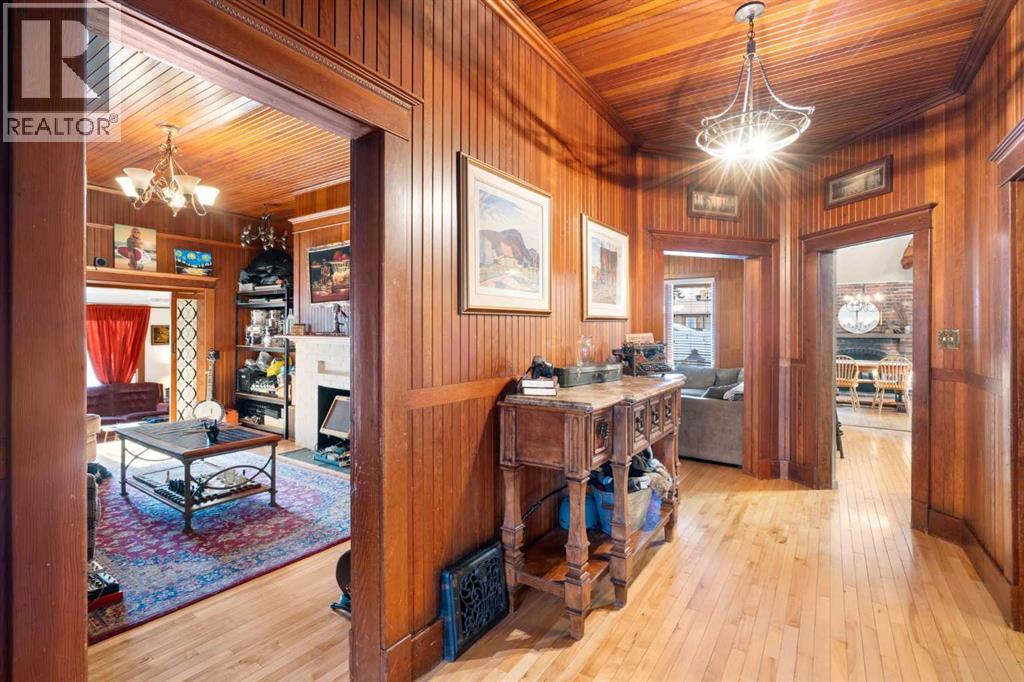 10507 Bradbury Drive Sw, Calgary, Alberta  T2W 1A7 - Photo 8 - A2280981