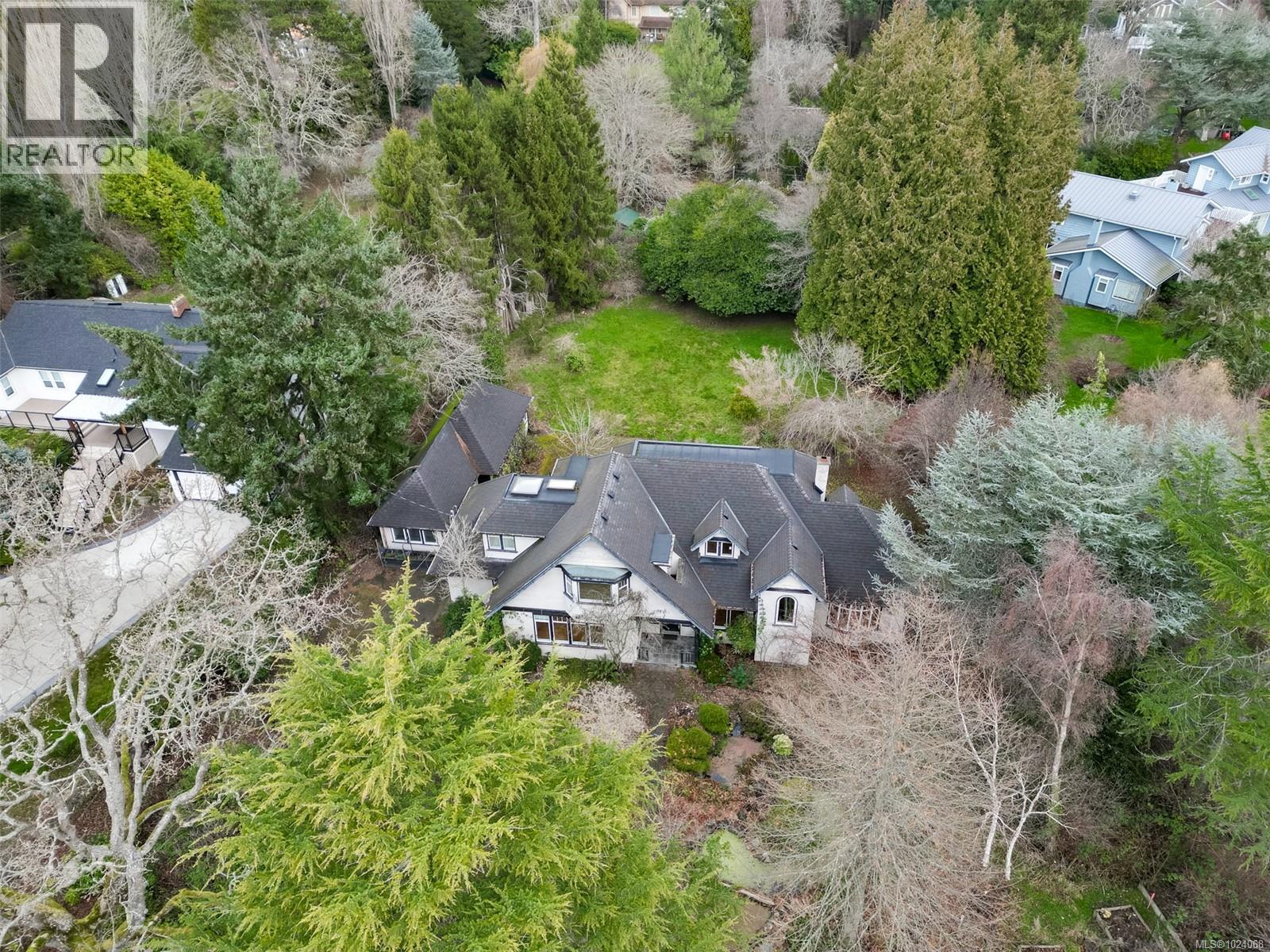 2930 Sea View Rd, Saanich, British Columbia