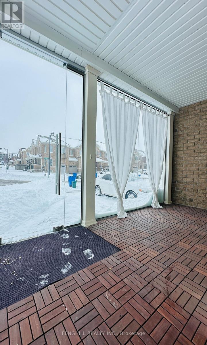 59 Radial Drive, Aurora, Ontario  L4G 0Z8 - Photo 3 - N12744588