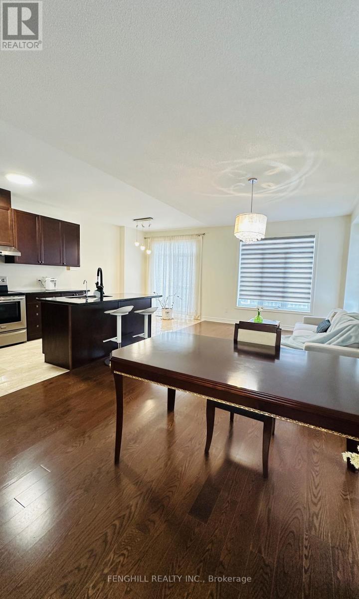 59 Radial Drive, Aurora, Ontario  L4G 0Z8 - Photo 5 - N12744588