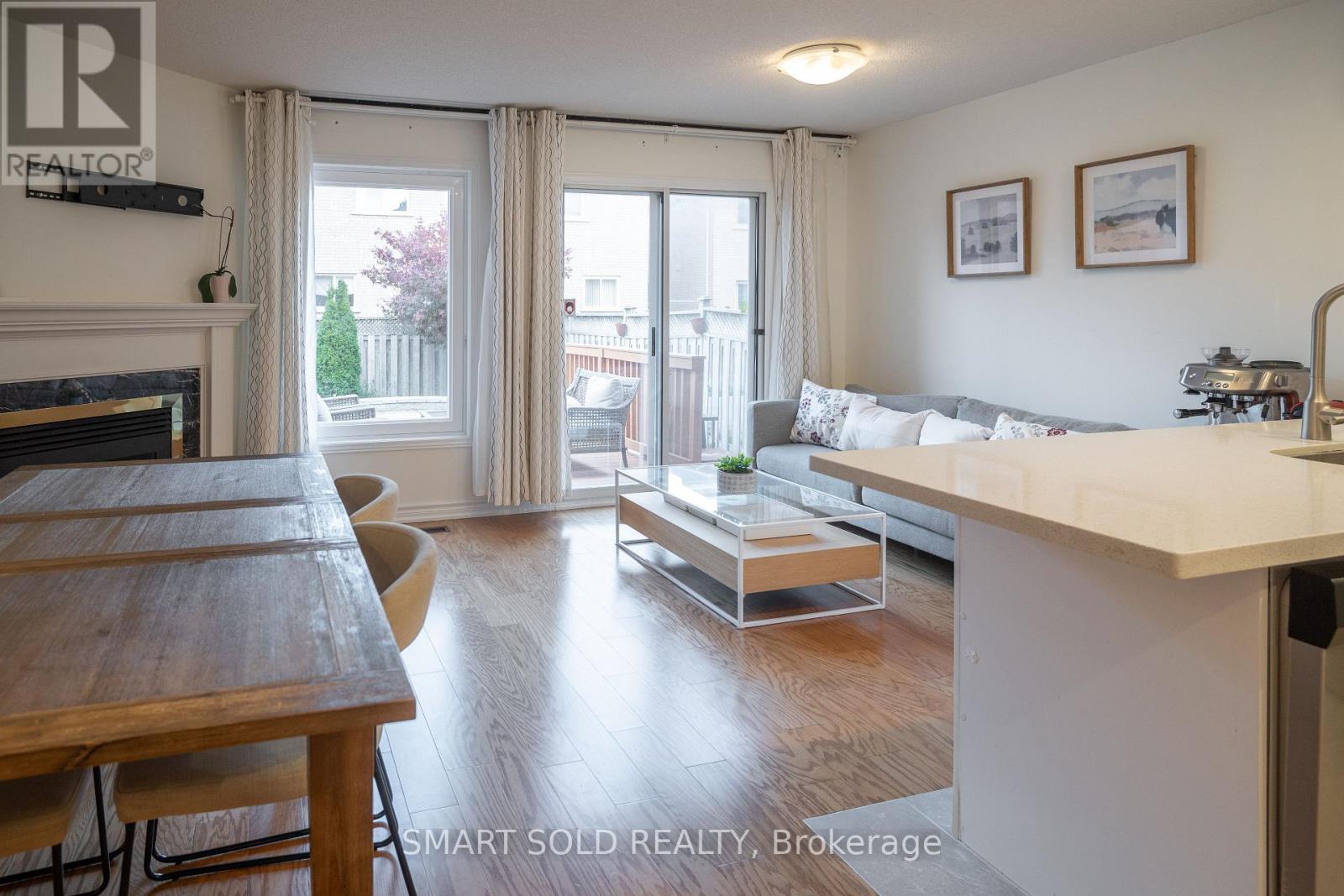 29 Breezeway Crescent, Richmond Hill, Ontario  L4S 1V7 - Photo 2 - N12744596