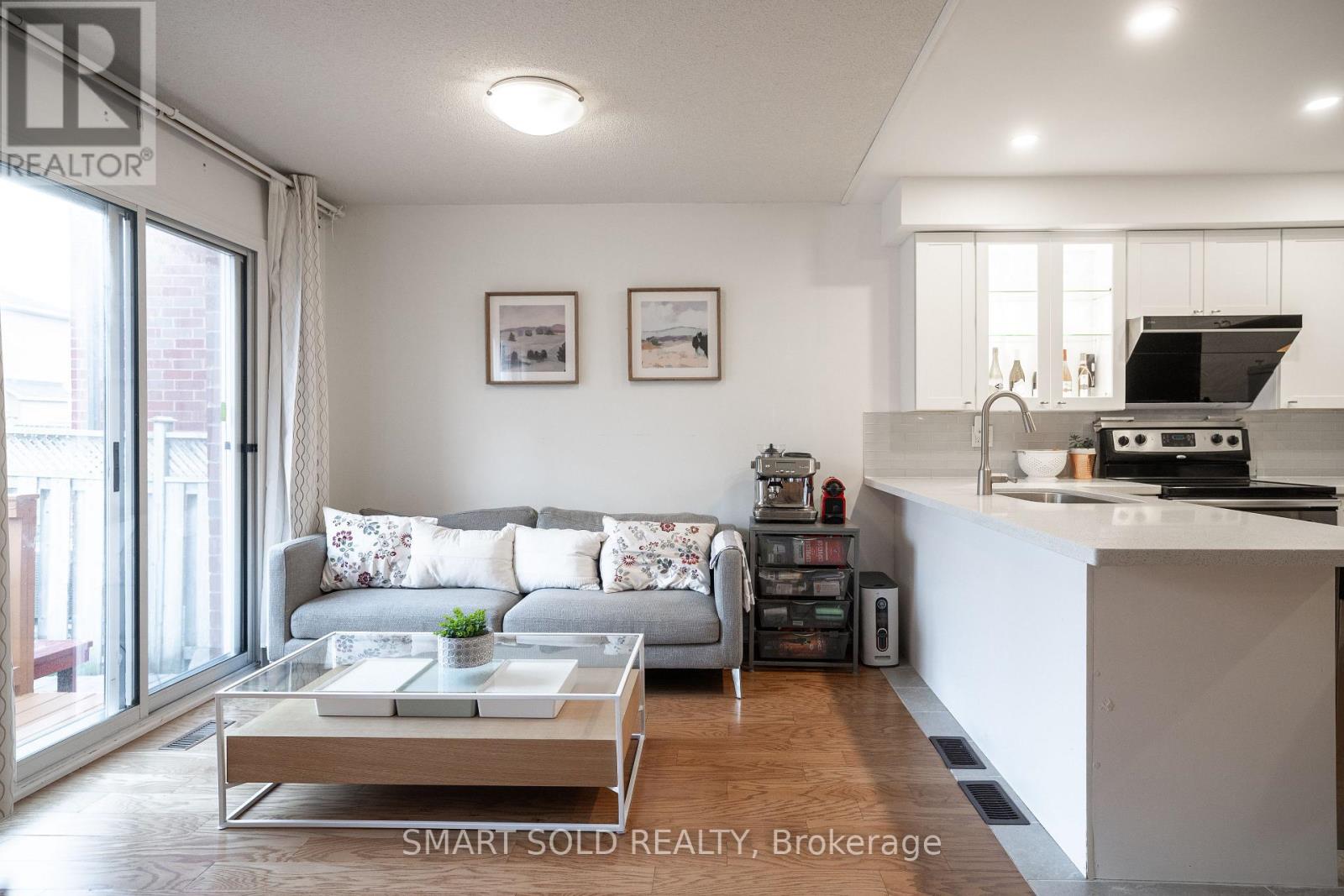 29 Breezeway Crescent, Richmond Hill, Ontario  L4S 1V7 - Photo 6 - N12744596