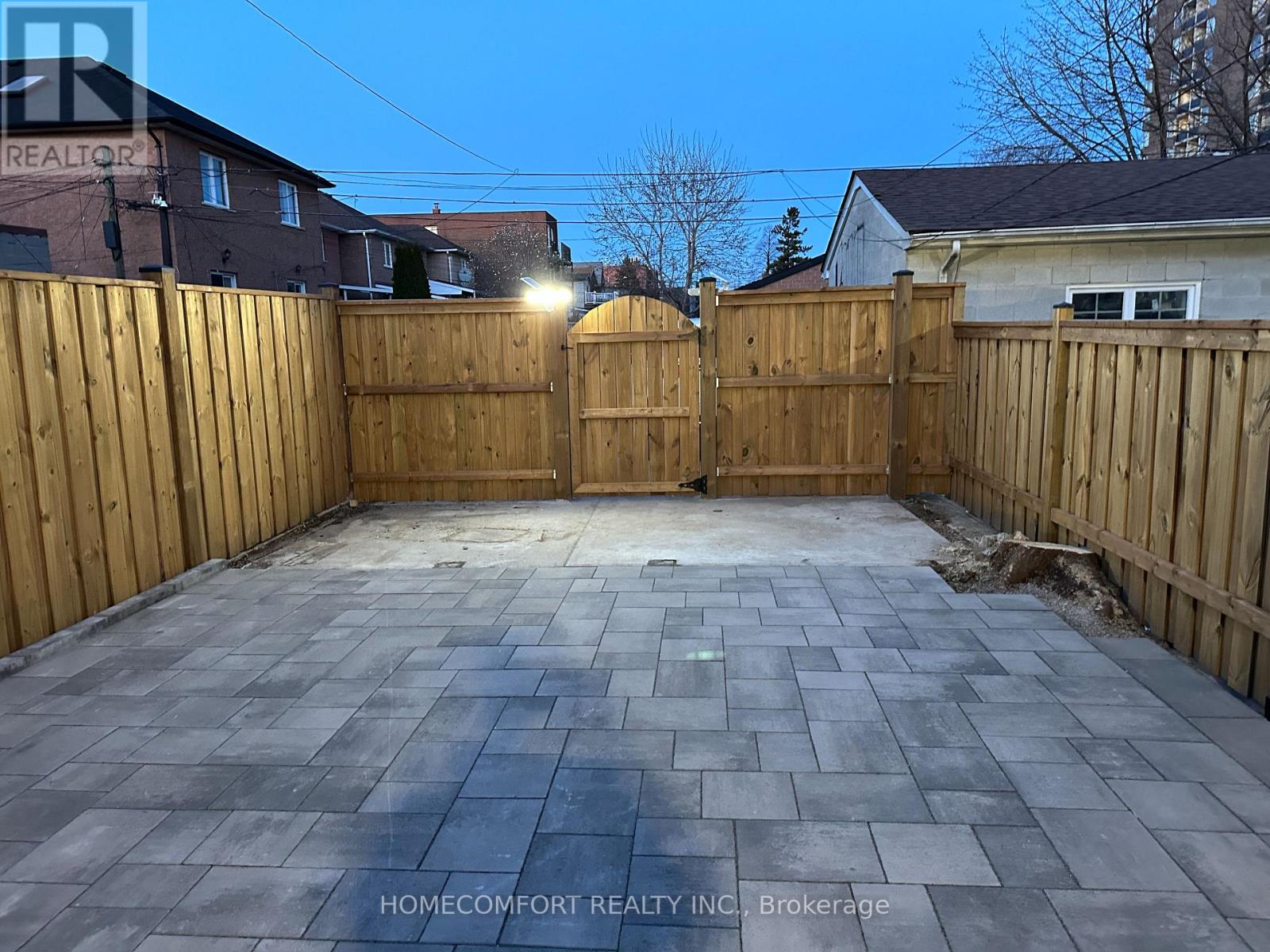 Lower - 211 Osler Street, Toronto, Ontario  M6N 2Z2 - Photo 16 - W12744590