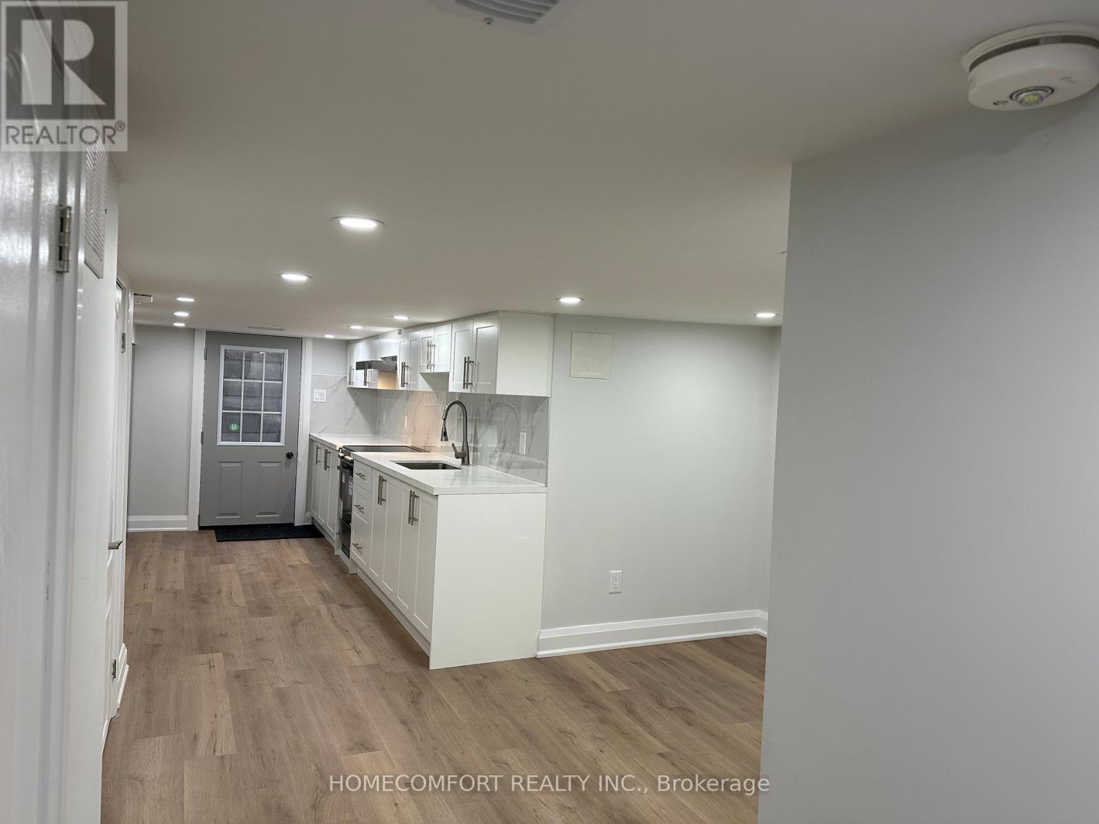 Lower - 211 Osler Street, Toronto, Ontario  M6N 2Z2 - Photo 5 - W12744590