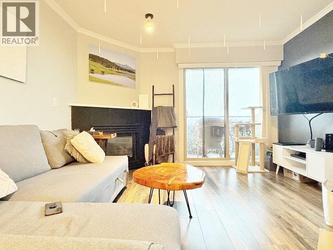 307 210 Carnarvon Street, New Westminster, British Columbia  V3L 1B8 - Photo 1 - R3085013