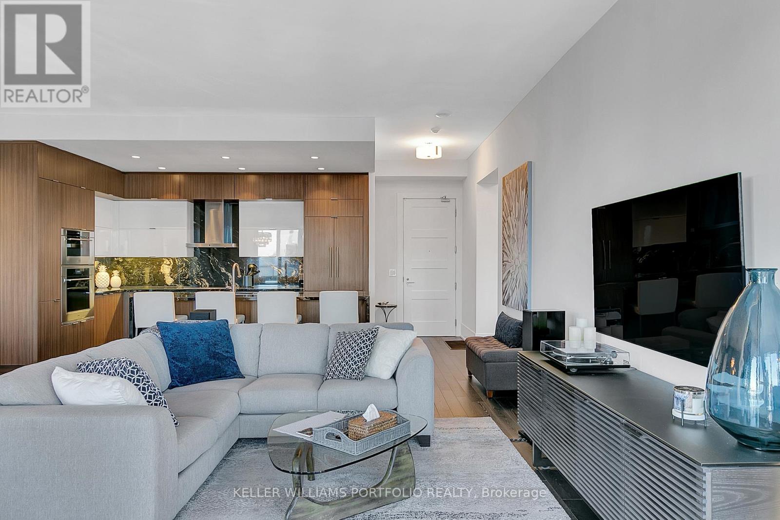 4403 - 300 Front Street W, Toronto, Ontario  M5V 0E9 - Photo 4 - C12744604