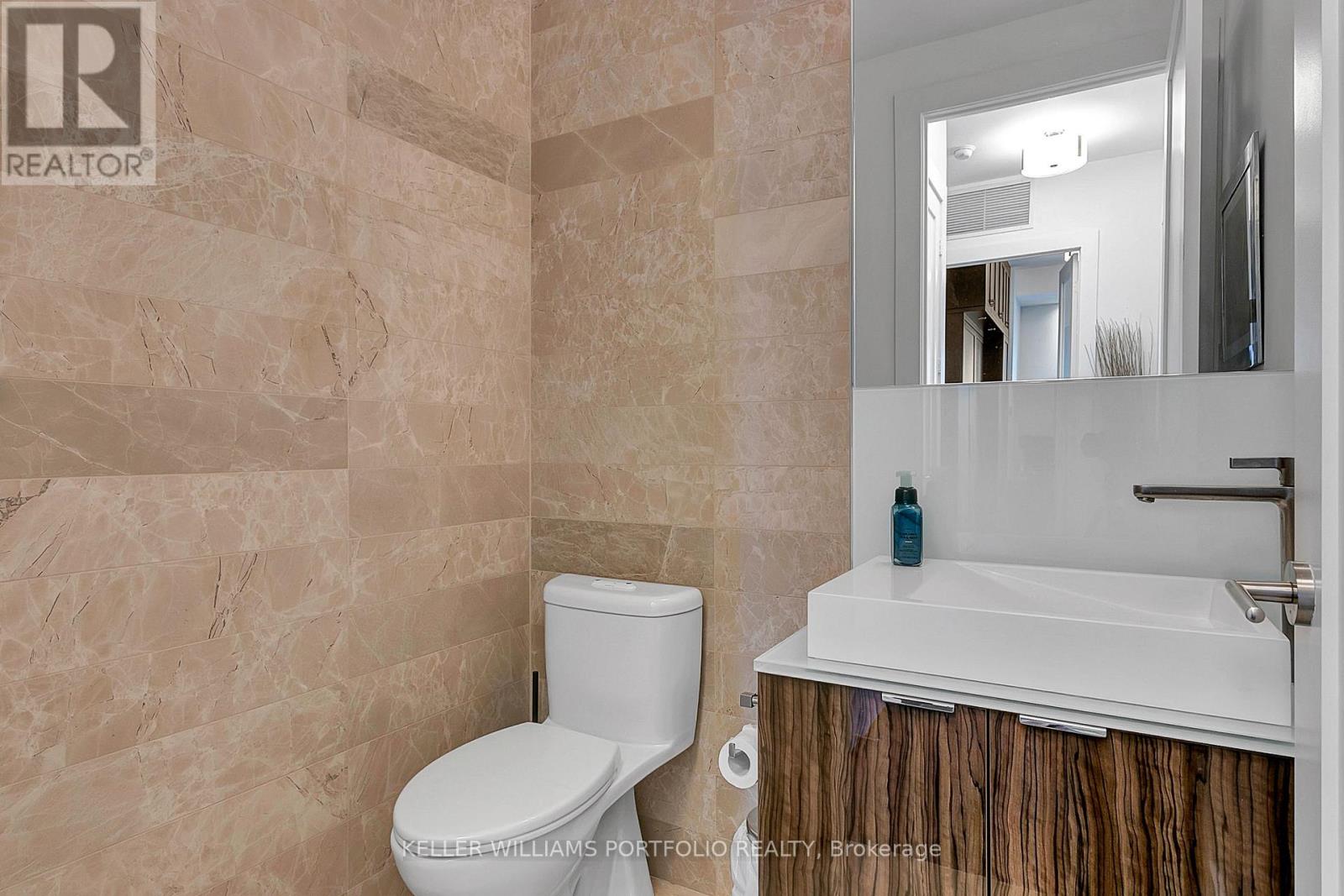 4403 - 300 Front Street W, Toronto, Ontario  M5V 0E9 - Photo 15 - C12744608