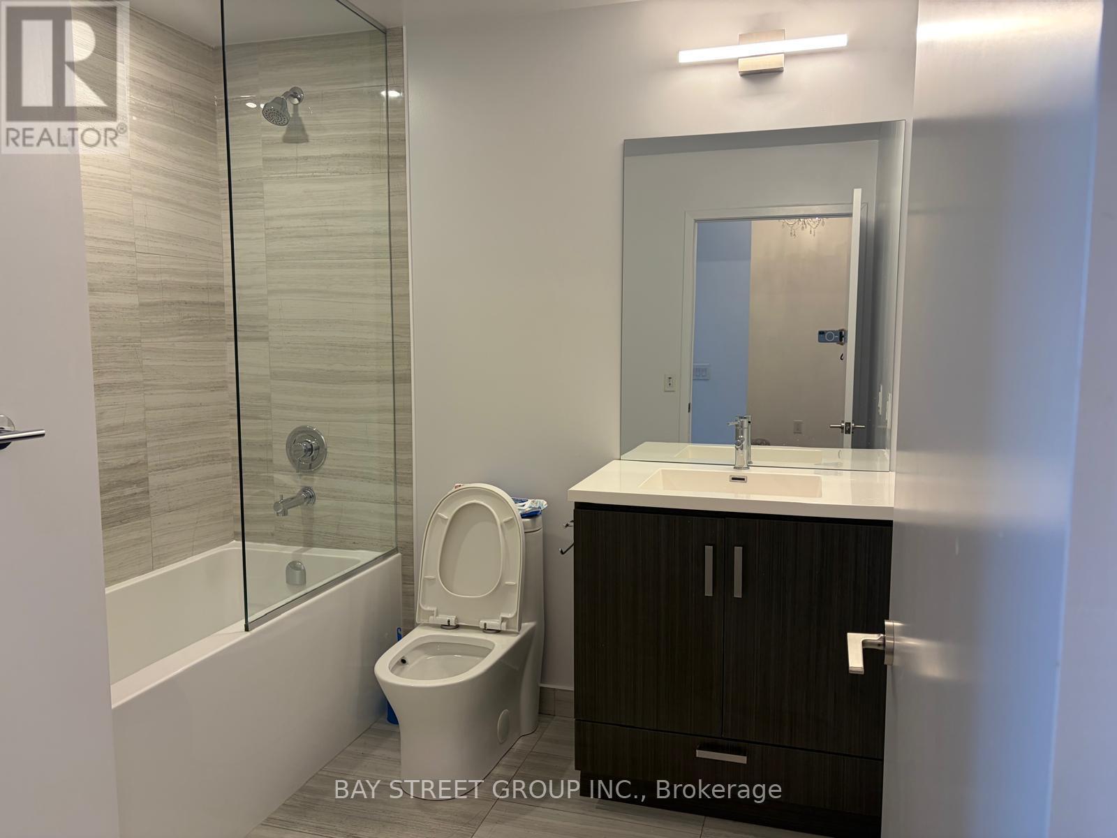 511 - 60 Honeycrisp Crescent, Vaughan, Ontario  L4K 0N5 - Photo 5 - N12744626