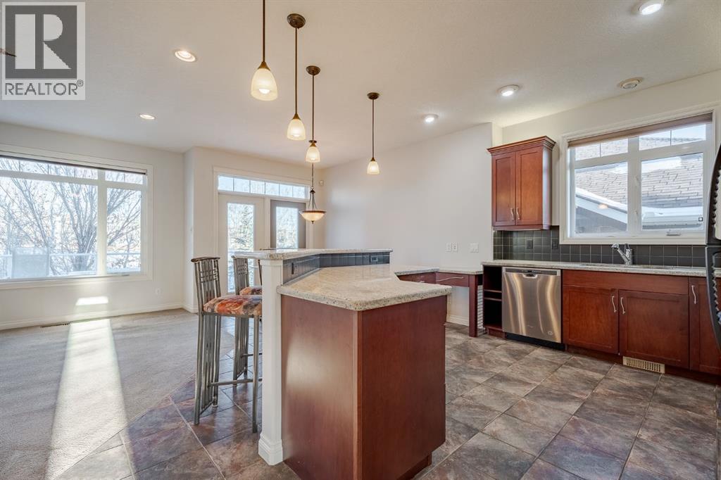 14 Discovery Woods Villas Sw, Calgary, Alberta  T3H 5A6 - Photo 11 - A2273726