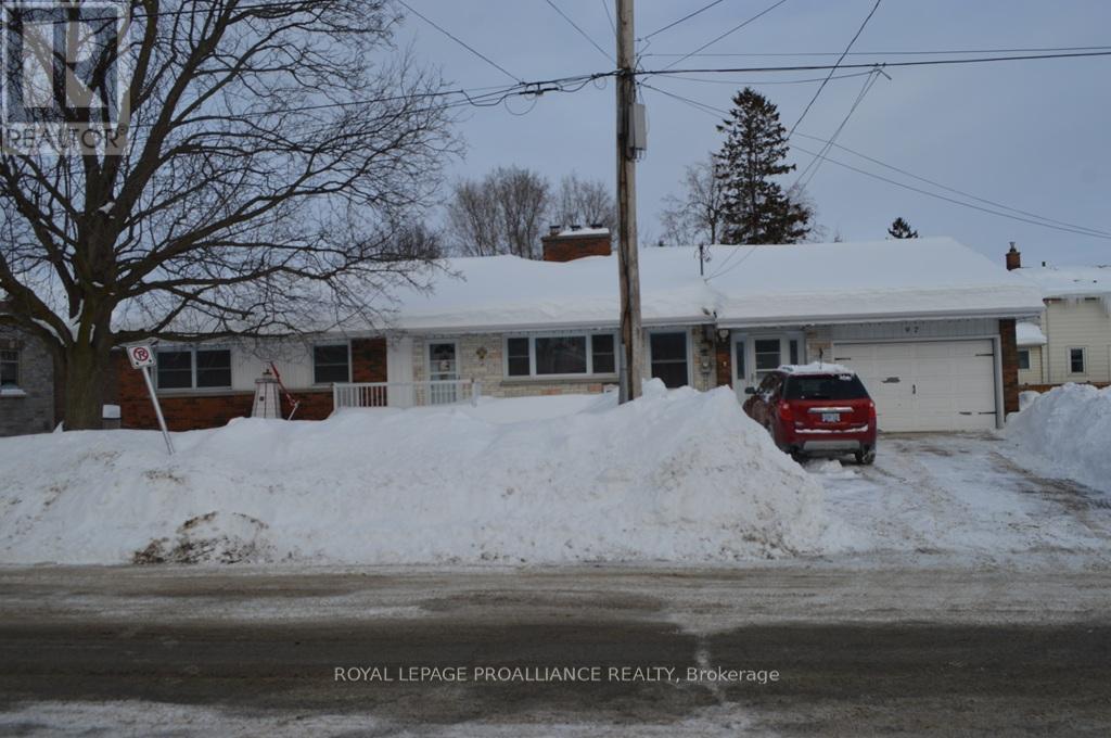 97 Victoria Avenue, Quinte West, Ontario  K8V 4Z7 - Photo 1 - X12744654