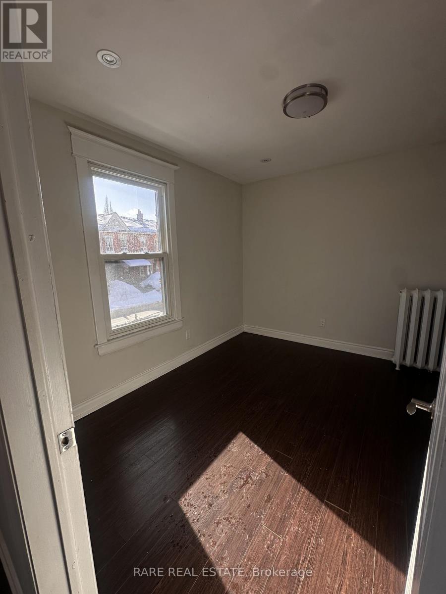 4 - 196 Robert Street, Toronto, Ontario  M5S 2K7 - Photo 4 - C12744618