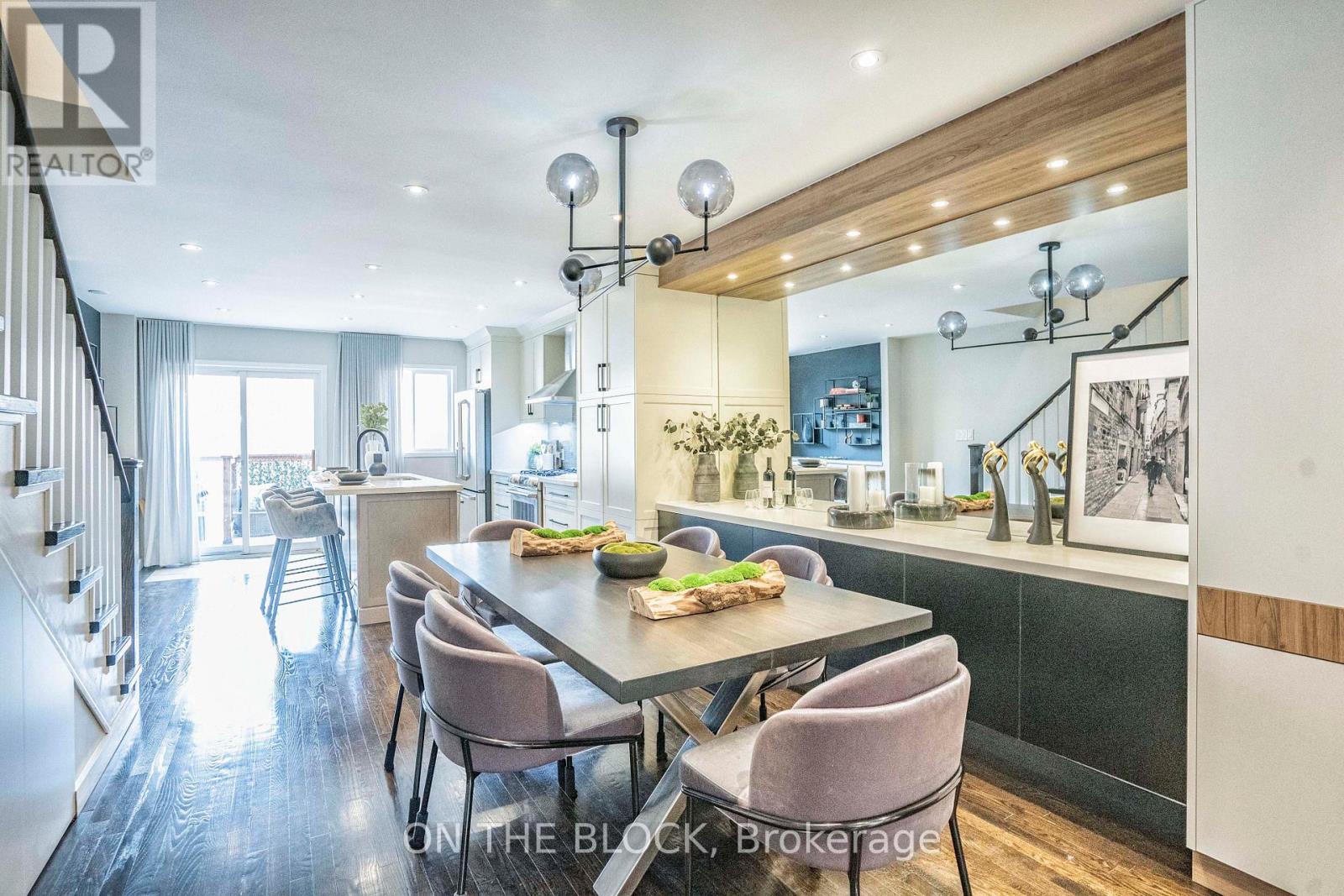 49 Leslie Street, Toronto, Ontario  M4M 3C3 - Photo 4 - E12542432