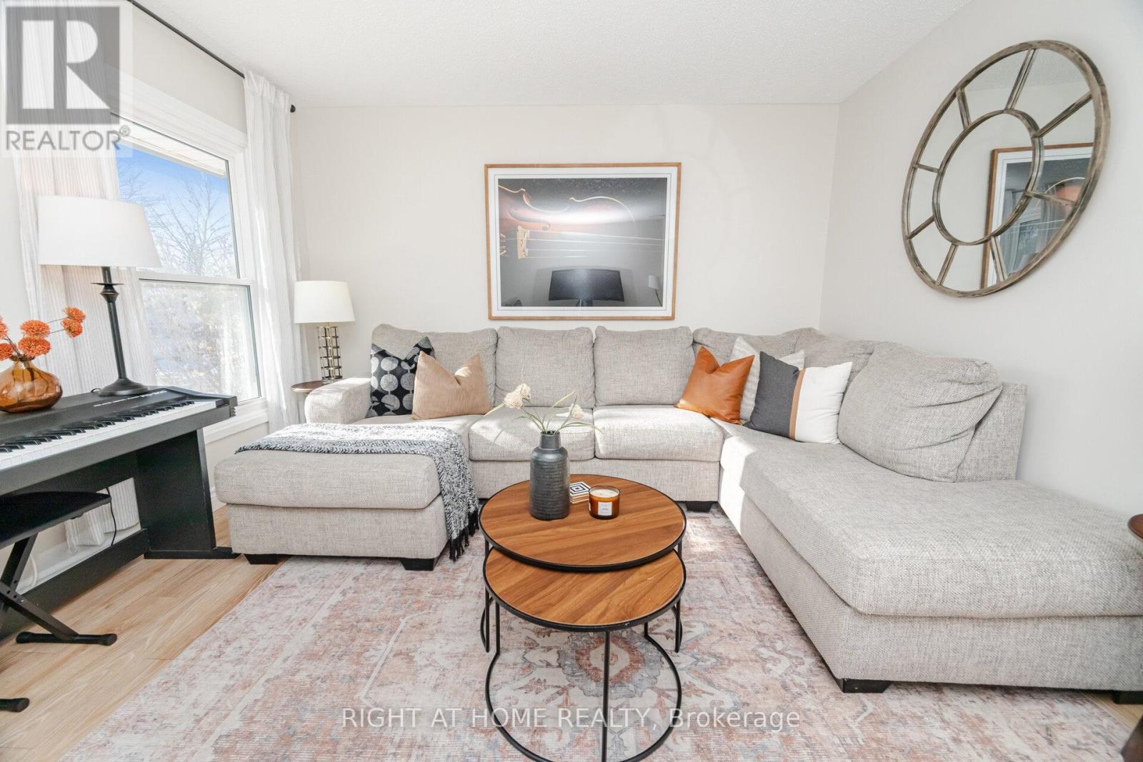 17 White Owl Crescent, Brantford, Ontario  N3P 1A1 - Photo 6 - X12614690