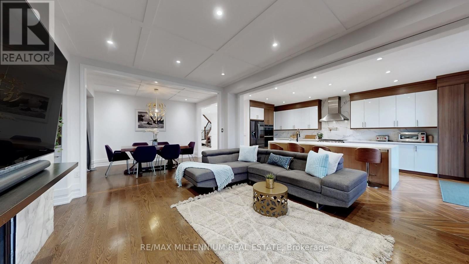 125 Cranbrook Crescent, Vaughan, Ontario  L4H 4G9 - Photo 4 - N12698552