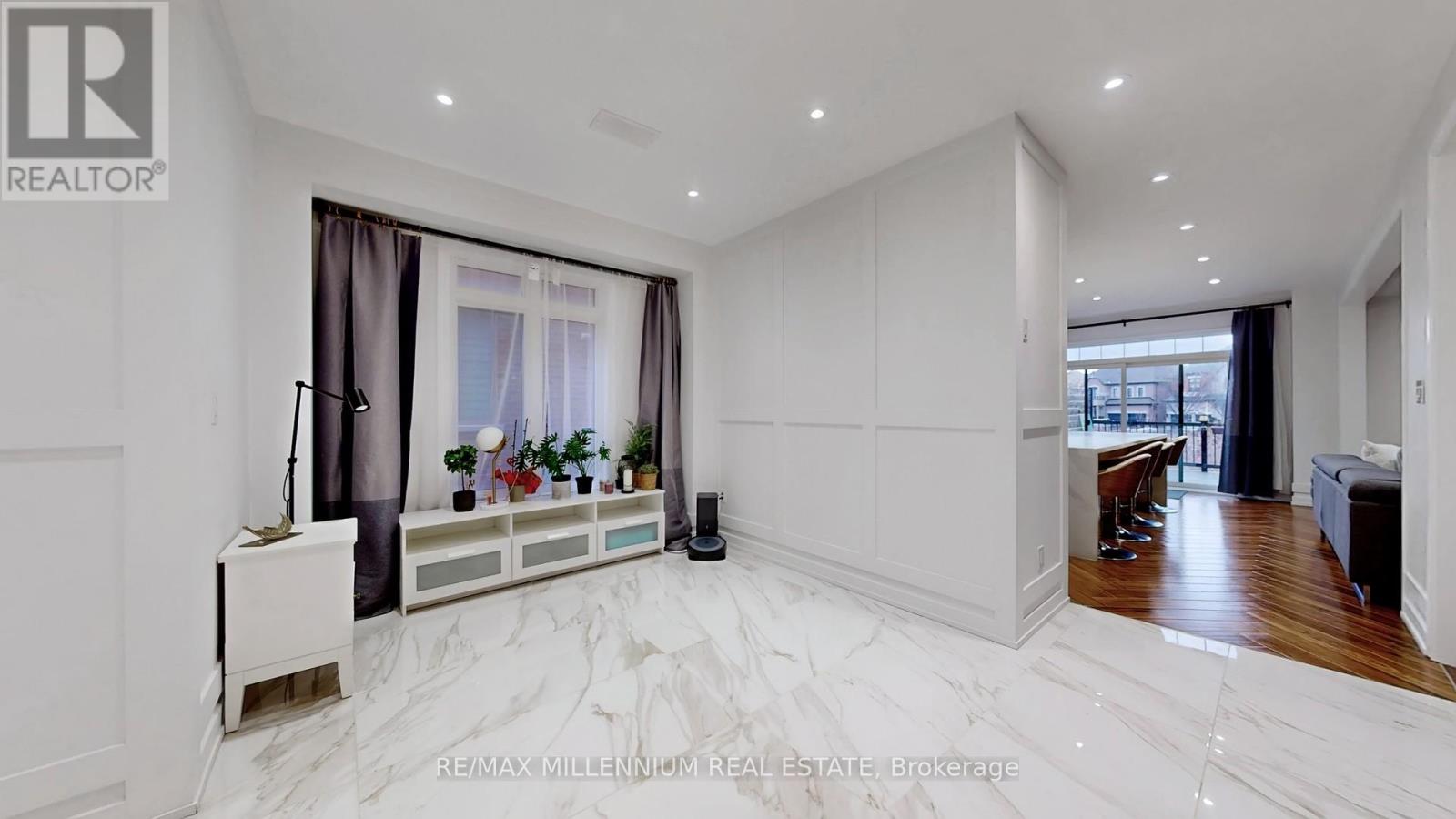 125 Cranbrook Crescent, Vaughan, Ontario  L4H 4G9 - Photo 12 - N12698552