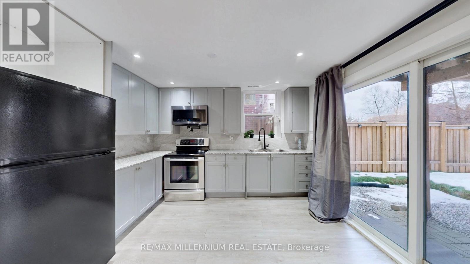 125 Cranbrook Crescent, Vaughan, Ontario  L4H 4G9 - Photo 33 - N12698552