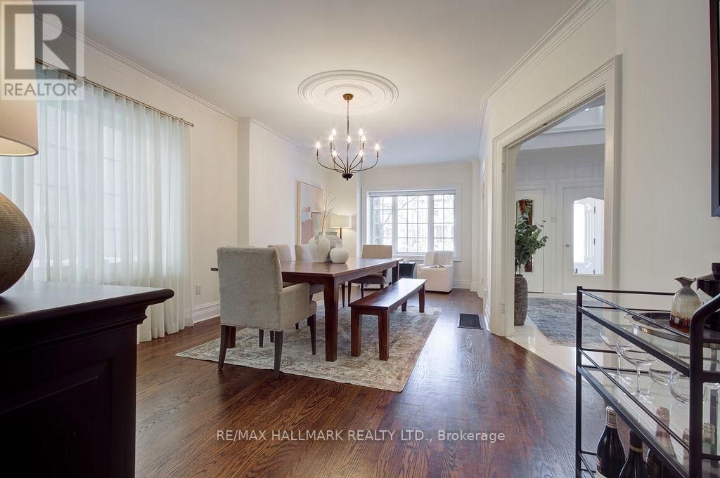 19 Whitney Avenue, Toronto, Ontario  M4W 2A7 - Photo 12 - C12744652