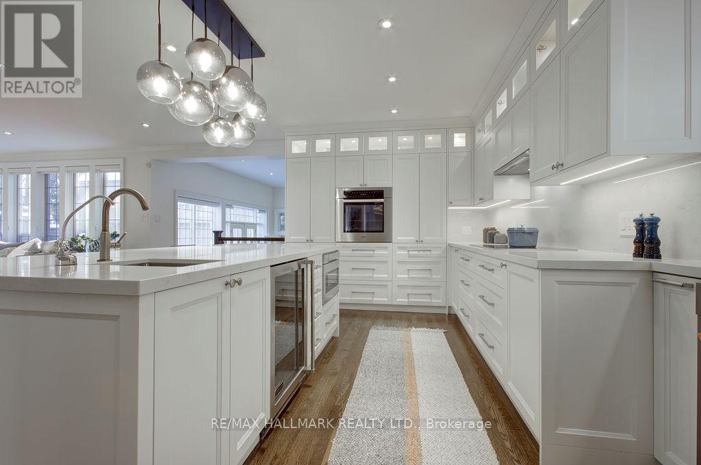 19 Whitney Avenue, Toronto, Ontario  M4W 2A7 - Photo 15 - C12744652