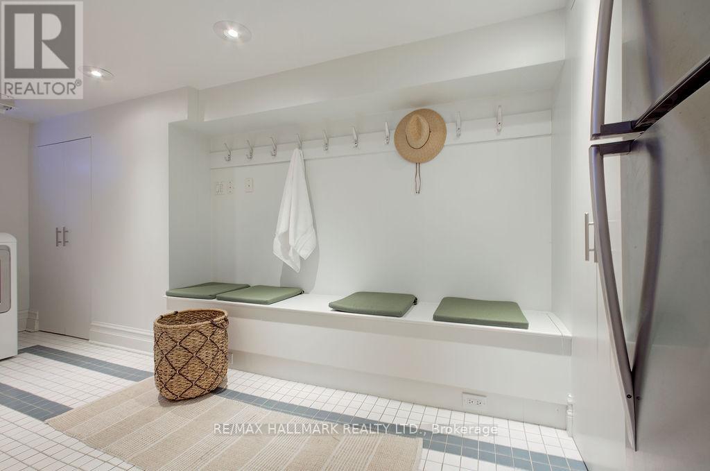 19 Whitney Avenue, Toronto, Ontario  M4W 2A7 - Photo 44 - C12744652