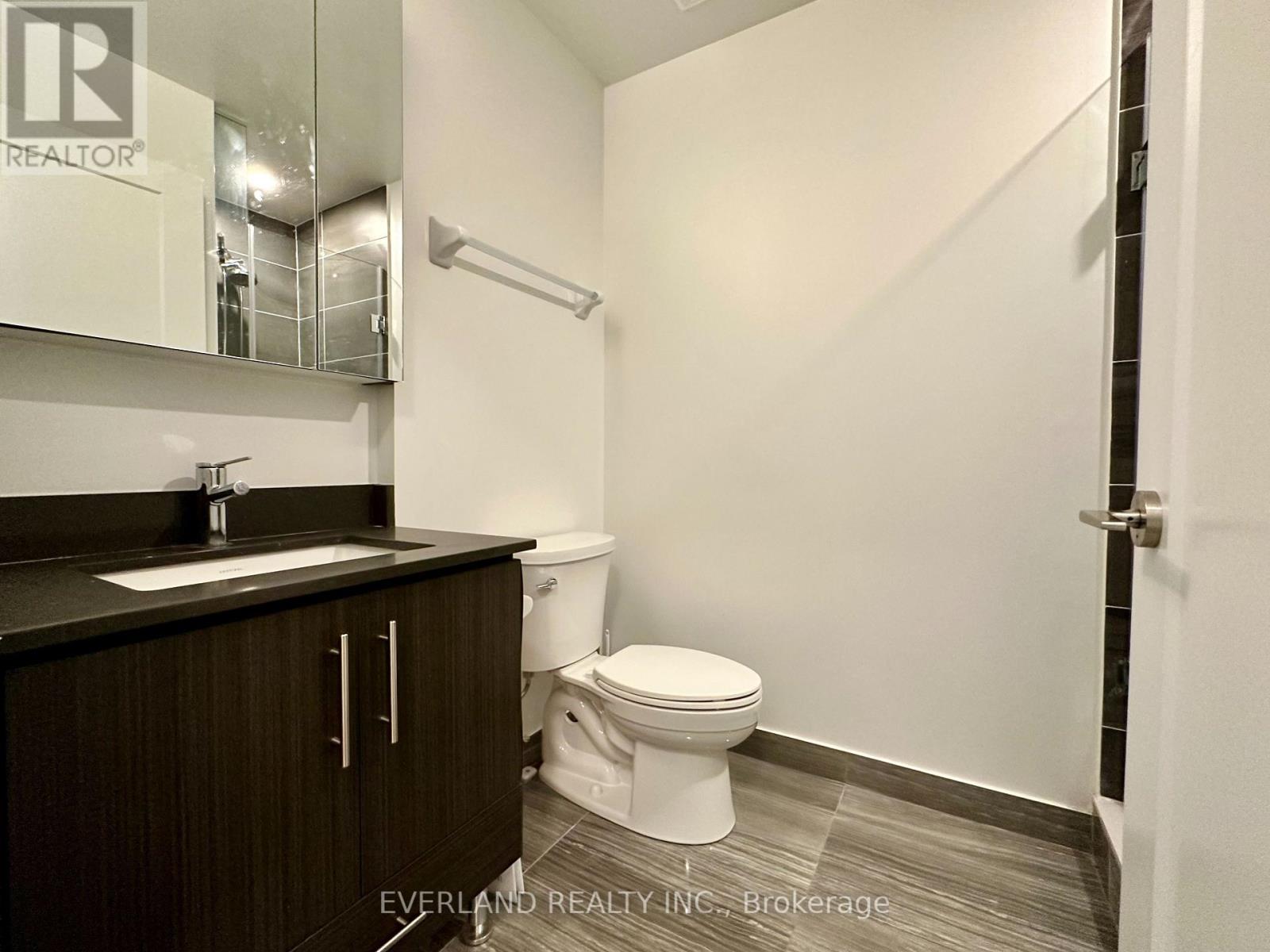 1004 - 105 Oneida Crescent, Richmond Hill, Ontario  L4B 0B1 - Photo 11 - N12744656