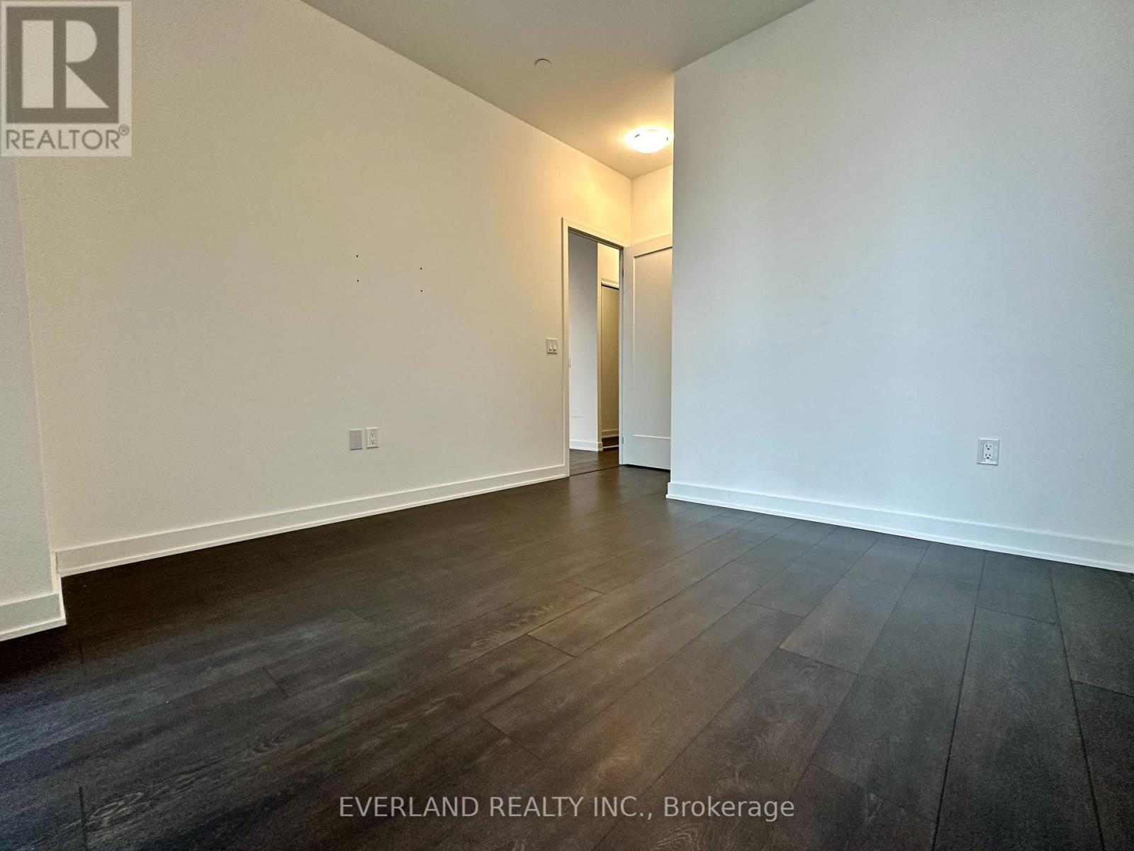 1004 - 105 Oneida Crescent, Richmond Hill, Ontario  L4B 0B1 - Photo 8 - N12744656