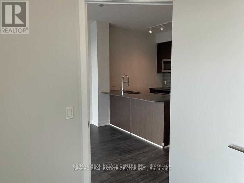 3021 - 4055 Parkside Village Drive, Mississauga, Ontario  L5B 0K8 - Photo 7 - W12744638