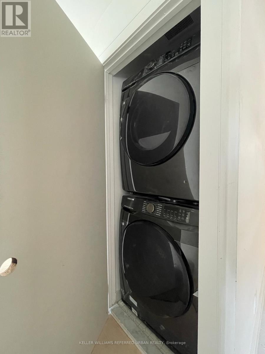 12 Erie Street, Toronto, Ontario  M6L 2P7 - Photo 11 - W12744646