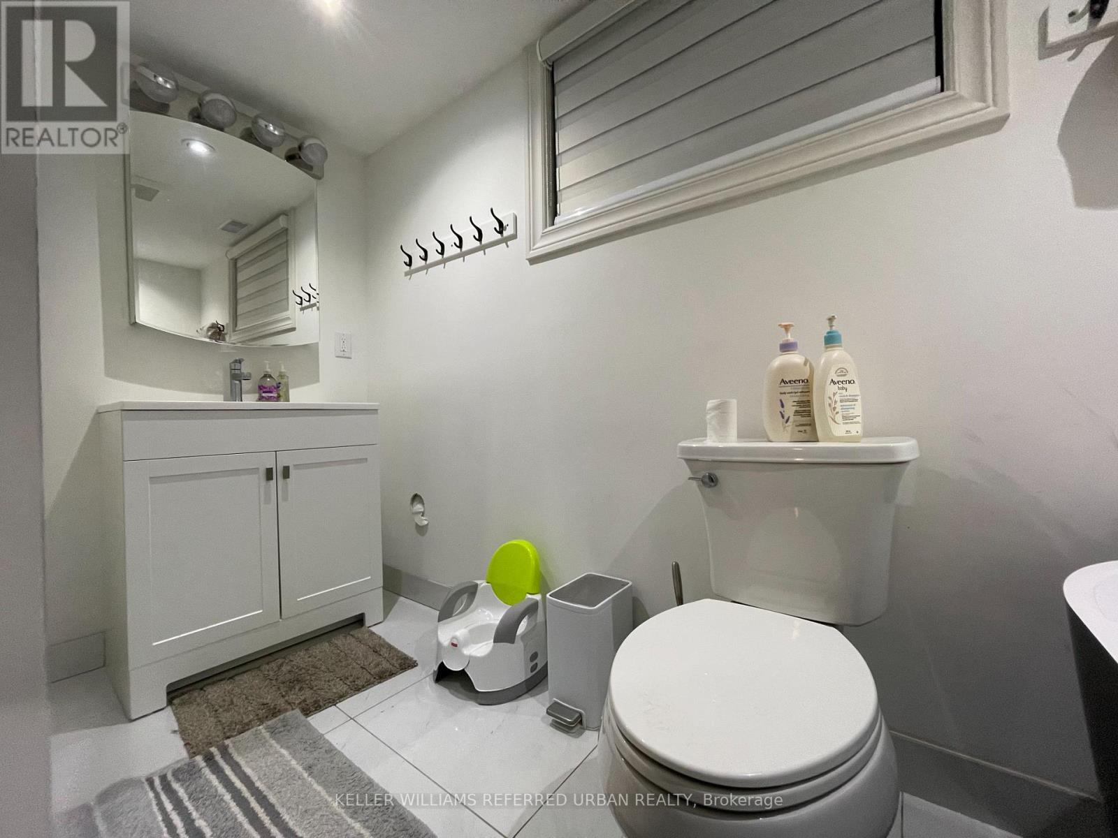 12 Erie Street, Toronto, Ontario  M6L 2P7 - Photo 19 - W12744646