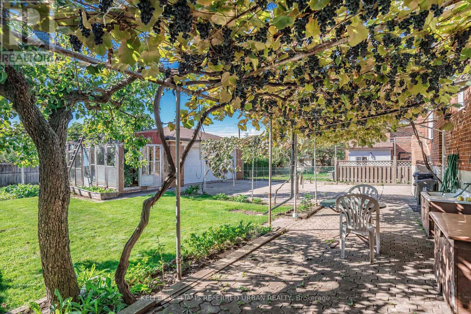 12 Erie Street, Toronto, Ontario  M6L 2P7 - Photo 22 - W12744646