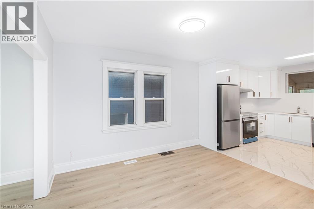 8 Leeds Street, Hamilton, Ontario  L8L 6W8 - Photo 5 - 40792533