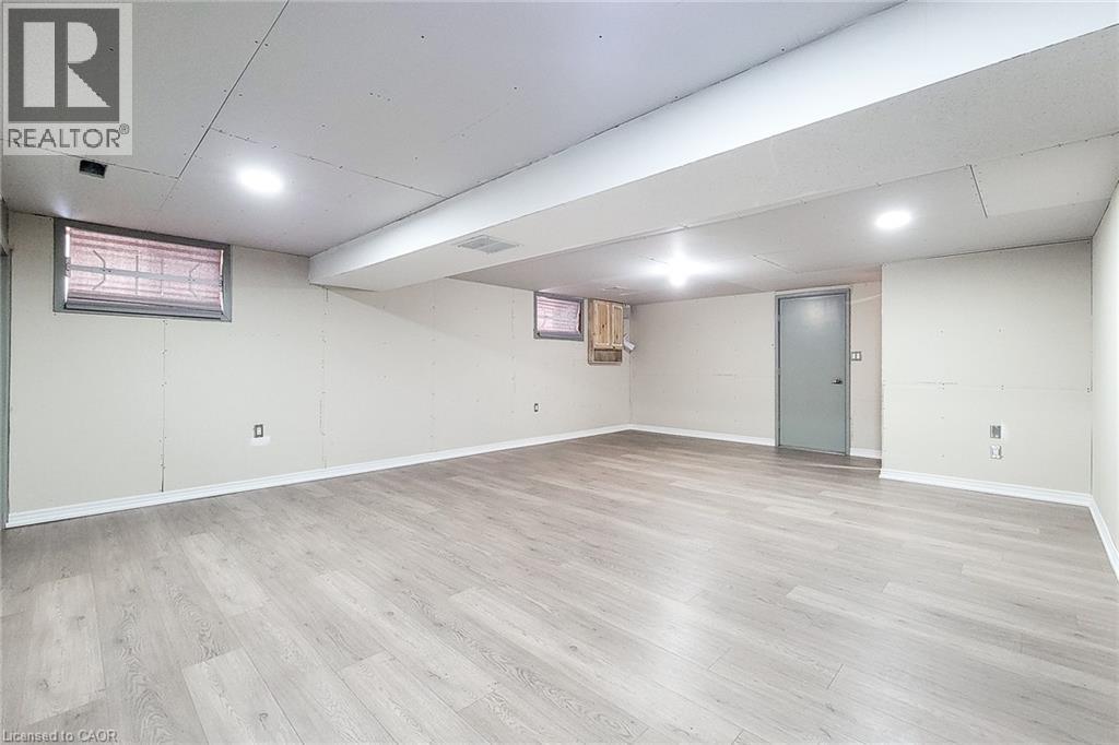 66 Ellington Avenue, Stoney Creek, Ontario  L8E 3T6 - Photo 45 - 40799049