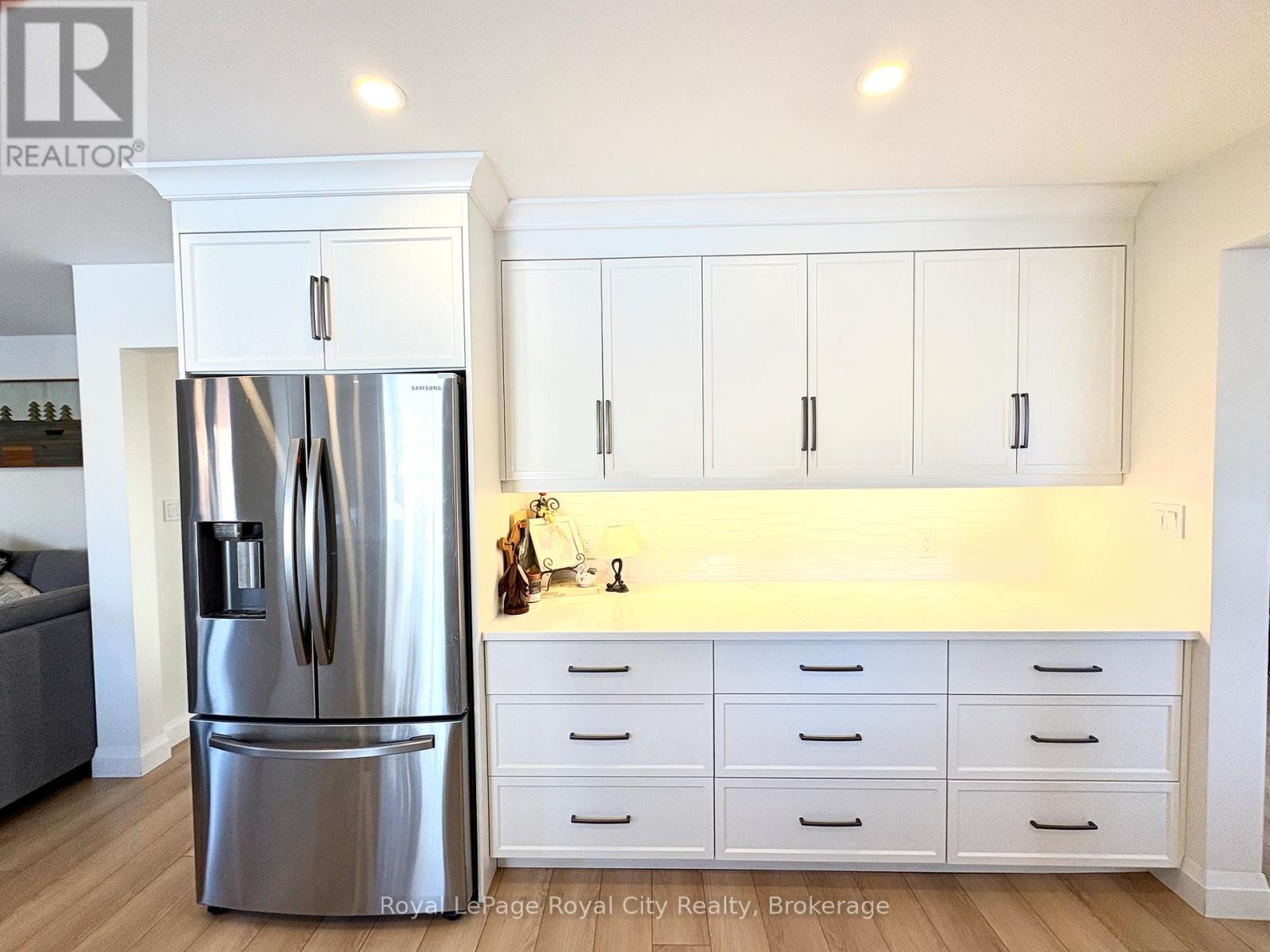 82 Gunn Avenue, Cambridge, Ontario  N3C 3J7 - Photo 12 - X12690202