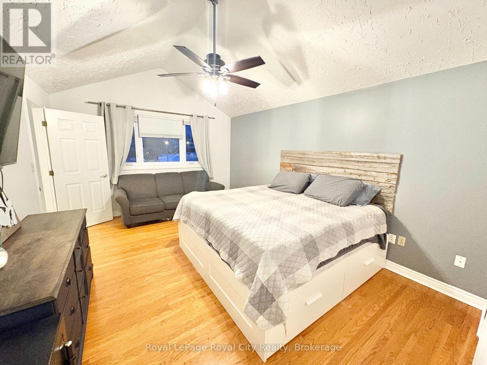 82 Gunn Avenue, Cambridge, Ontario  N3C 3J7 - Photo 27 - X12690202